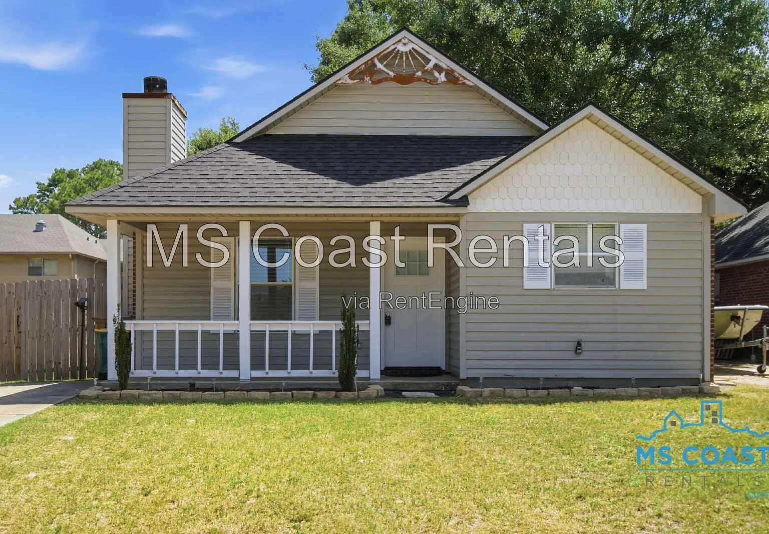 3 bed, 2.0 bath, 1307 sqft, $1,749 — Photo 1