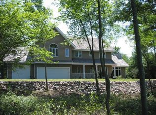 718 Kara Ln, Grafton, WI 53024