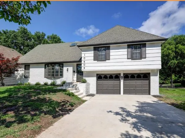 10409 Russell St, Overland Park, KS 66212