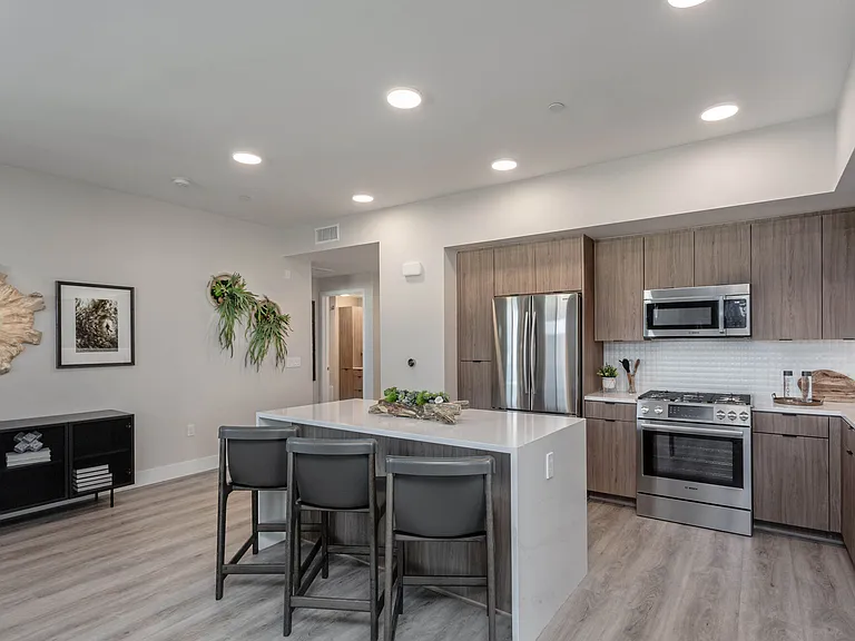 Prado West — Photo 5
