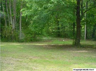 224 Whitaker Dr, Grant, AL 35747