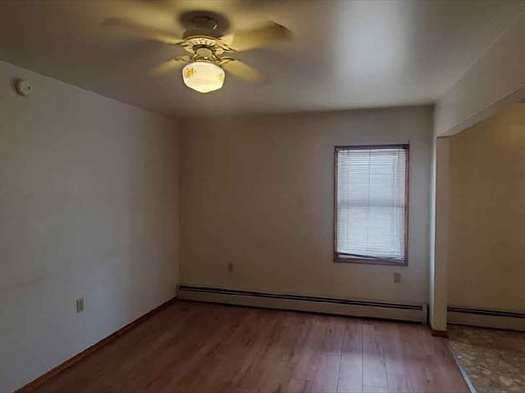 3rd image of 137 W Main St