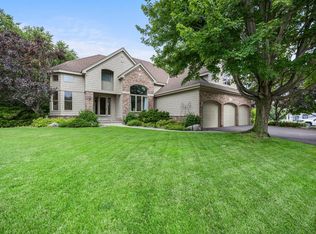 3933 Donegal Way, Eagan, MN 55122