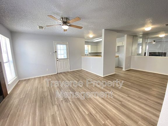 5th image of 2618 Isbella Dr