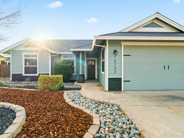 19753 Cottonwood Dr, Cottonwood, CA 96022