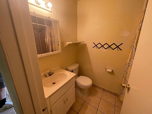 2nd image of 7950 Oak Ave #7324
