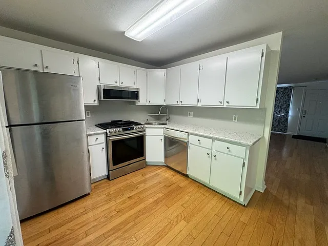 59 Kennedy Dr #59 — Photo 6