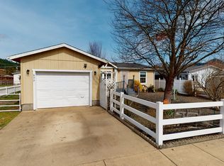 377 E Locust Ct, Yoncalla, OR 97499