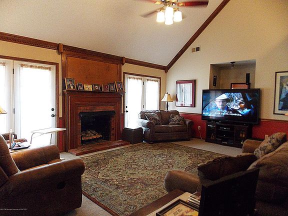 3rd image of 2895 Forest Bend Dr