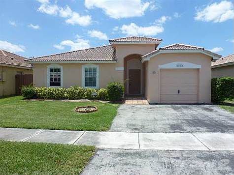 1st image of 1820 SW 119th Ter