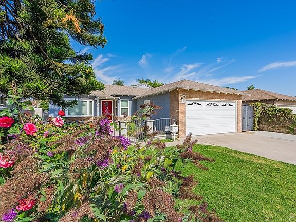 3rd image of 367 S Greengrove Dr