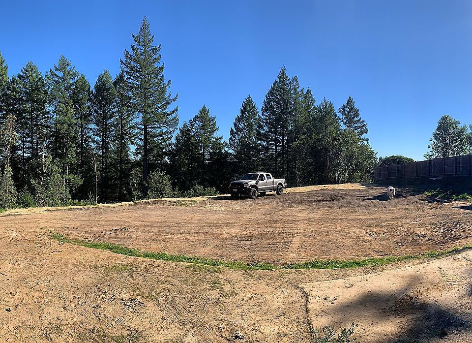 2nd image of 2650 Blackhawk Dr