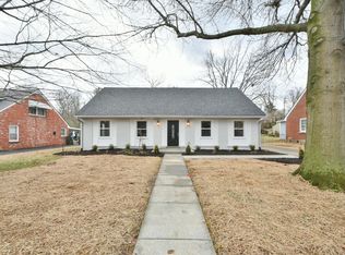 1928 Beacon Hill Rd, Lexington, KY 40504