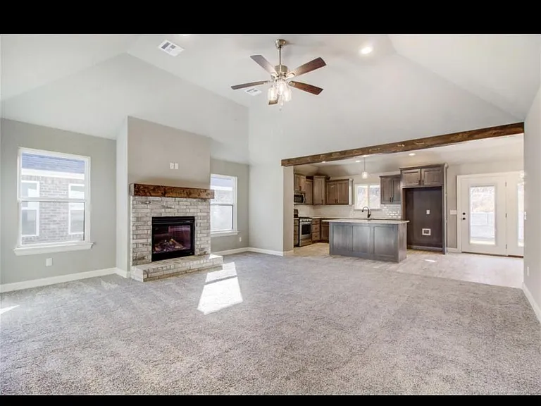 4608 S Linwood Dr — Photo 3