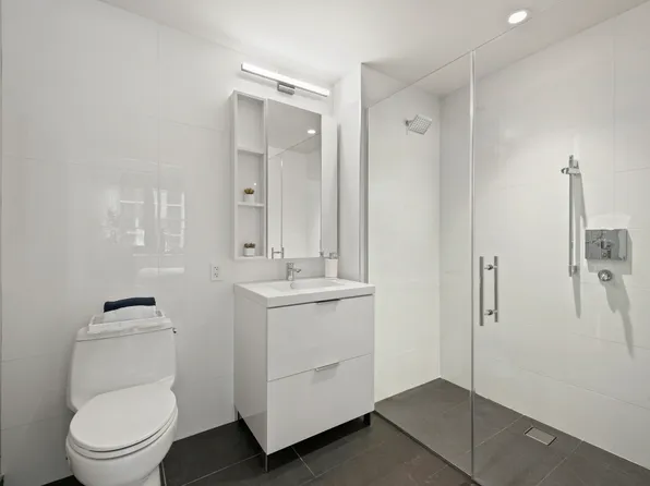 166-20 90th Avenue image 10 of 17