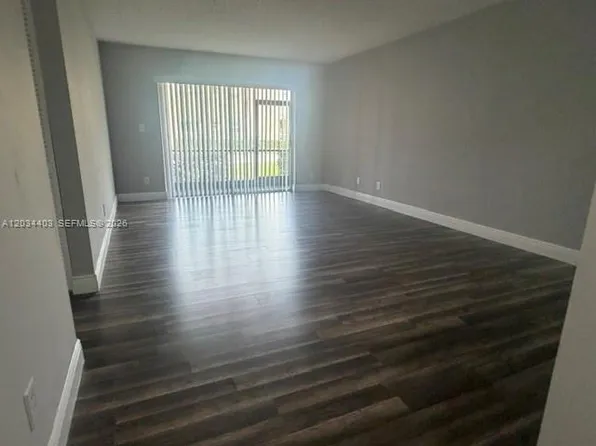 4147 NW 90th Ave APT 102, Pompano Beach, FL 33065
