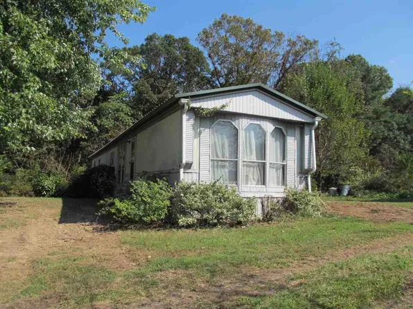 121 Tucker Ln, Quicksburg, VA 22847
