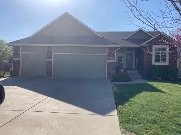 2305 Chestnut Ct, Augusta, KS 67010