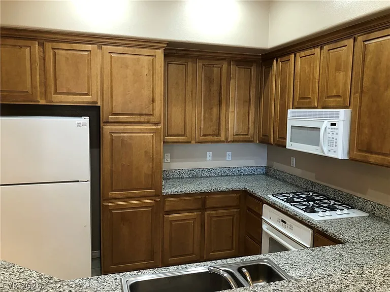 68 E Serene Ave #312 — Photo 5