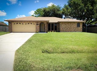 921 Celle Ave NW, Palm Bay, FL 32907