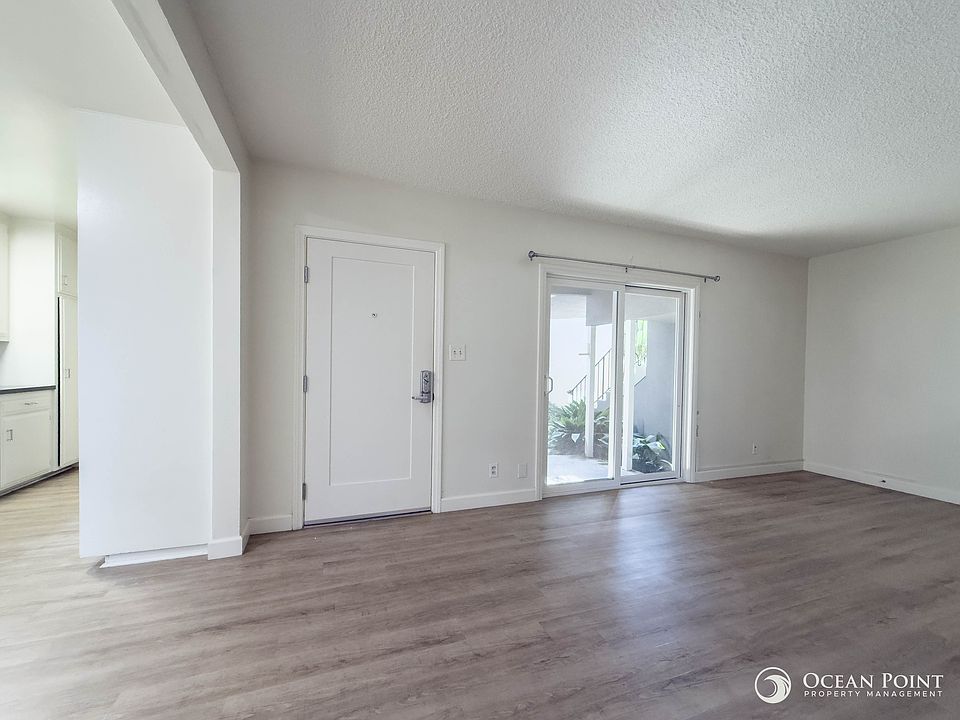 1st image of 3373 Preble Ave