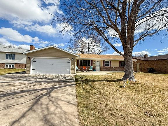 2nd image of 1506 Liberty Dr
