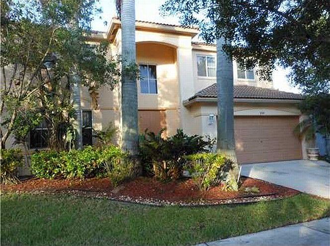 1st image of 844 Nandina Dr
