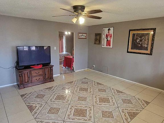 3rd image of 3332 W Orchid Ln