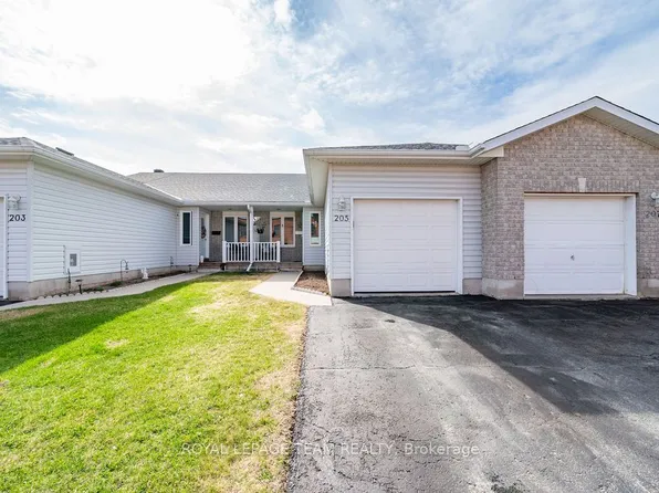205 Renfrew Ave W, Renfrew, ON K7V 2Y4