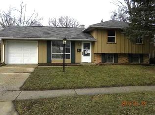 1204 E 21st Pl, Sterling, IL 61081