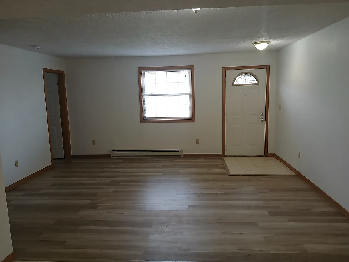 Living Room - 214 Louise St