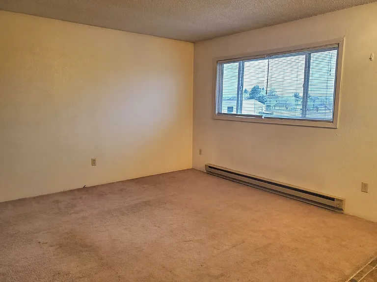 179 Rosewood Dr #D — Photo 5
