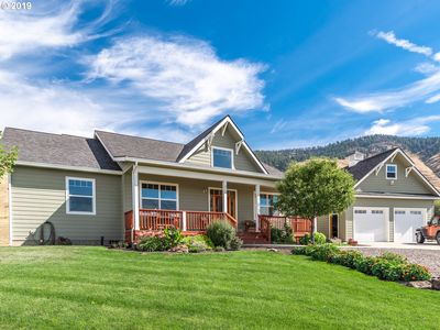 68085 Lower Cove Rd, Cove, OR, 97824