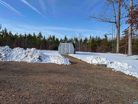 4th image of 291 Arrow Head Ln