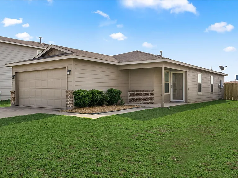 1323 Pease River Ln — Photo 4
