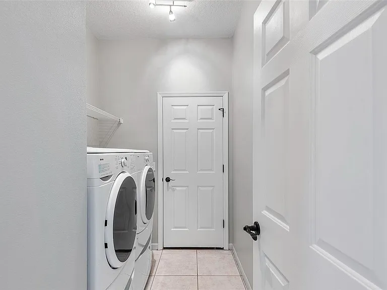 2997 Cedar Glen Pl — Photo 16