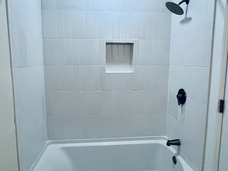 Hallway full bathroom