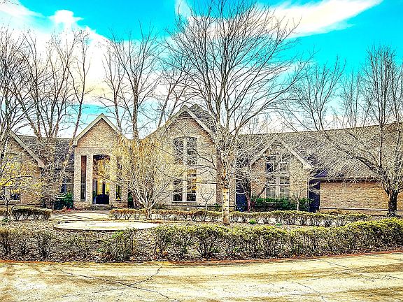 2nd image of 400 Bancroft Chapel Rd