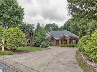 440 Winesap Rd, Duncan, SC 29334