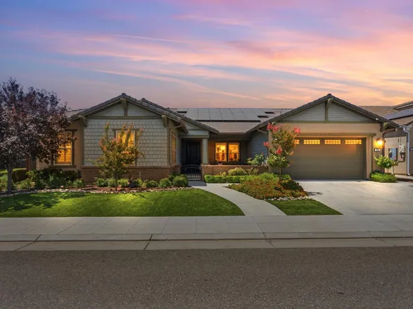 285 Pinnacle Dr, Madera, CA 93636