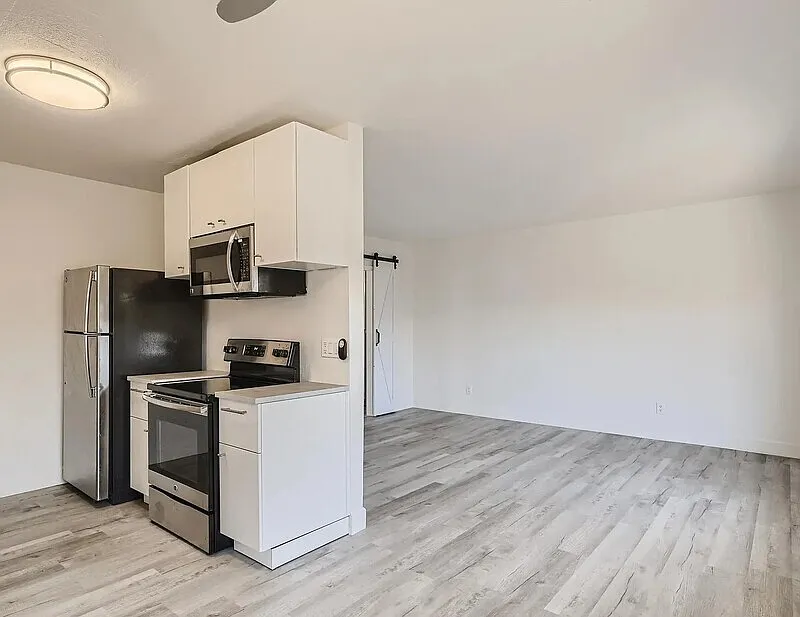 1 bed, 1.0 bath, 609 sqft, $1,590 — Photo 4