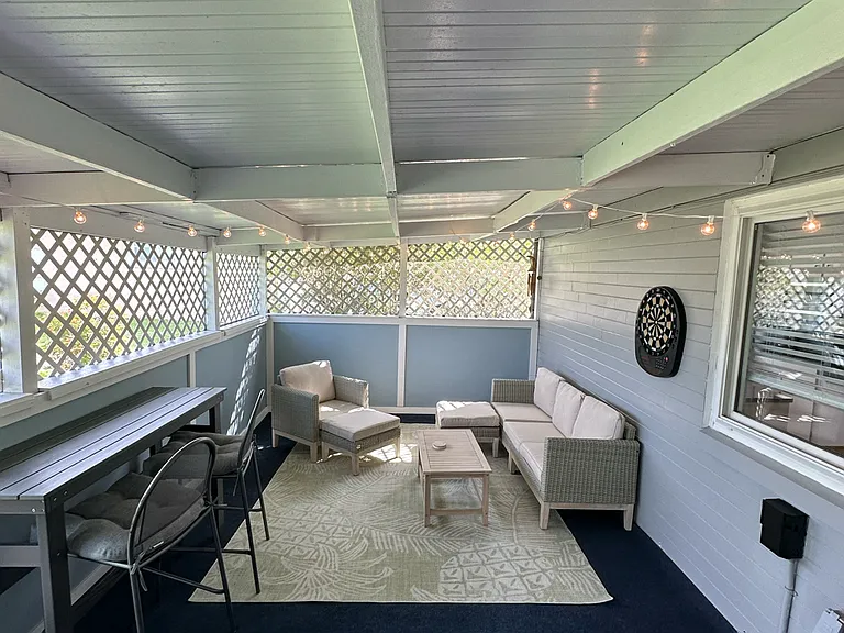 16 N Venetian Way — Photo 13