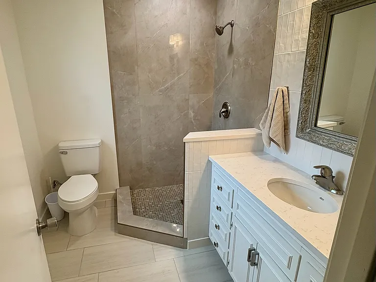 2619 Rountree Dr — Photo 17