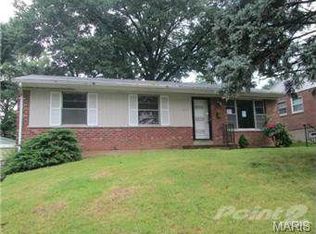 825 Manitou Dr, Saint Louis, MO 63119