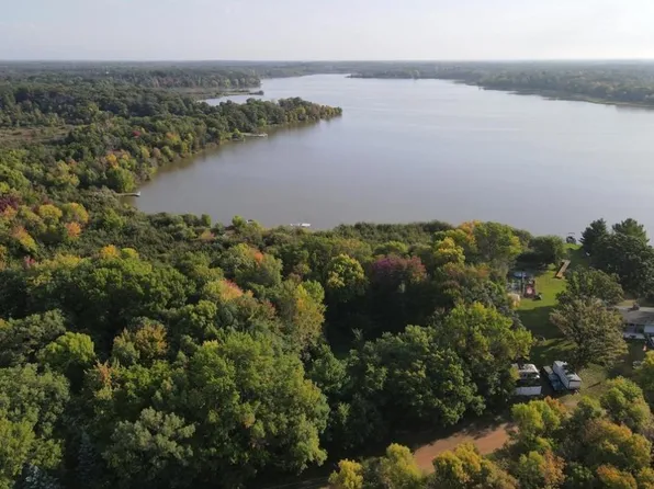13 & 14 W Typo Dr NE, Stacy, MN 55079