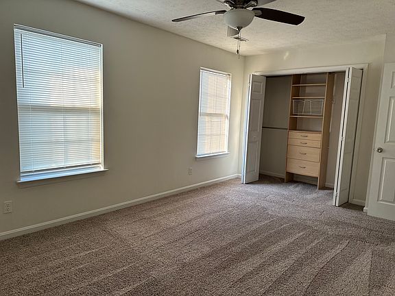 4th image of 406 Mews Ct
