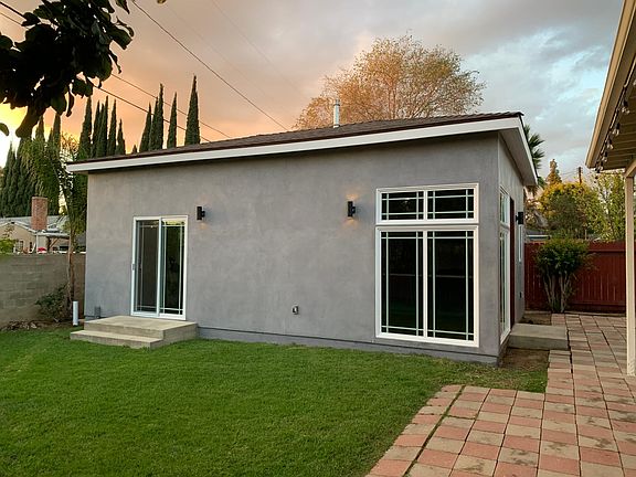 4th image of 9003 Gladbeck Ave #9003