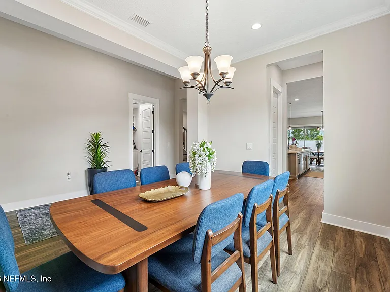 10223 Silverbrook Trl — Photo 22