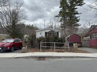 3 Adams St, Salisbury, MA 01952