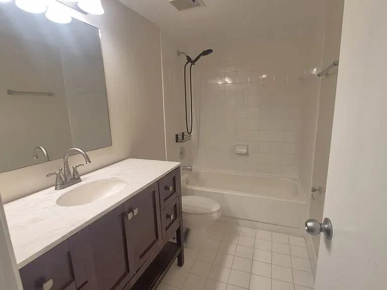820 Lavers Cir #G409 — Photo 21